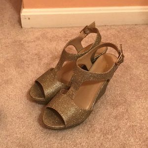 Sparkly gold wedges